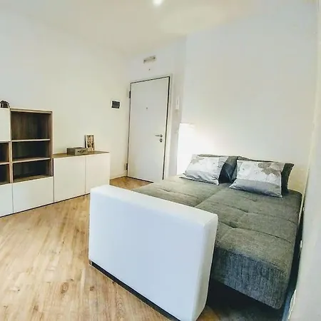 Gocciadoro 26 Nuovo, Climatizzato, Zona Ospedale, Posto Auto Appartement Trente