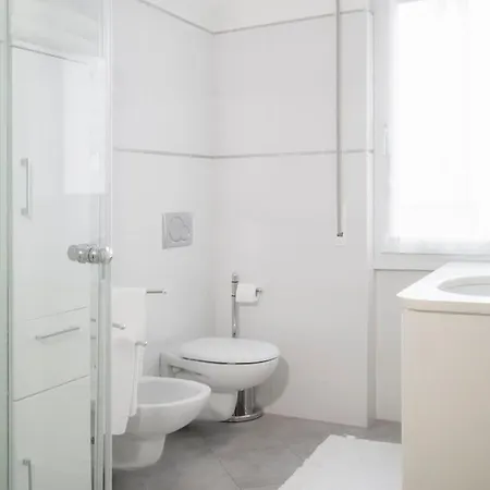 Gocciadoro 26 Nuovo, Climatizzato, Zona Ospedale, Posto Auto Appartement *